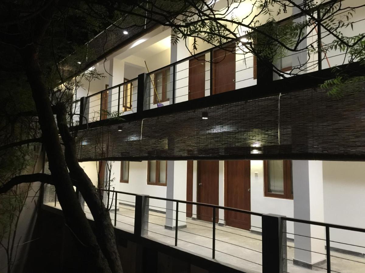 Sayura House Hotel Коломбо Екстериор снимка
