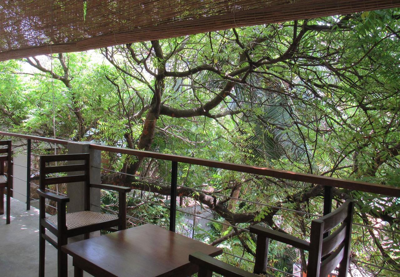 Sayura House Hotel Коломбо Екстериор снимка