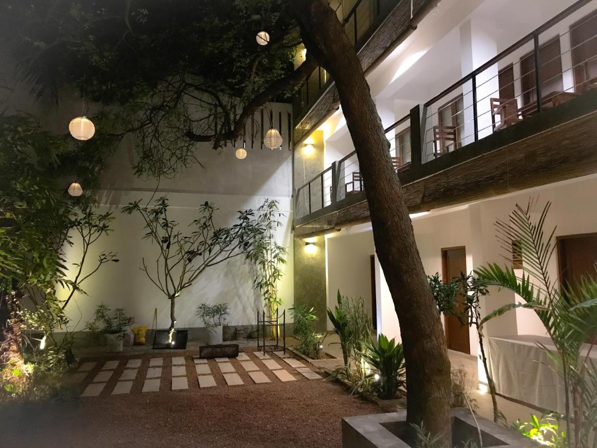 Sayura House Hotel Коломбо Екстериор снимка