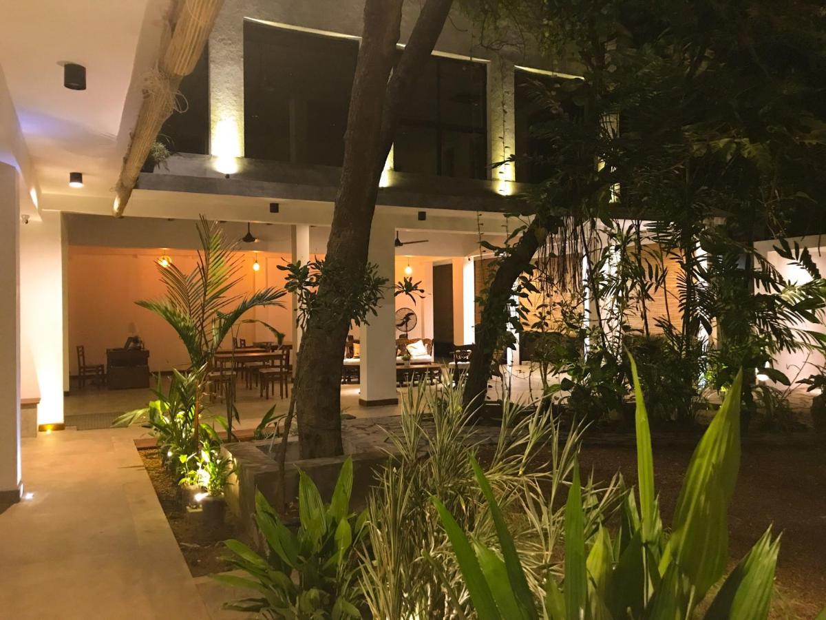 Sayura House Hotel Коломбо Екстериор снимка