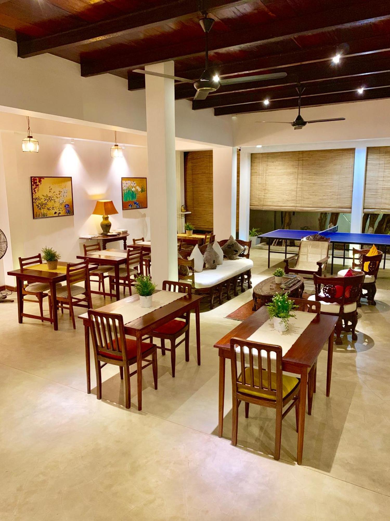 Sayura House Hotel Коломбо Екстериор снимка