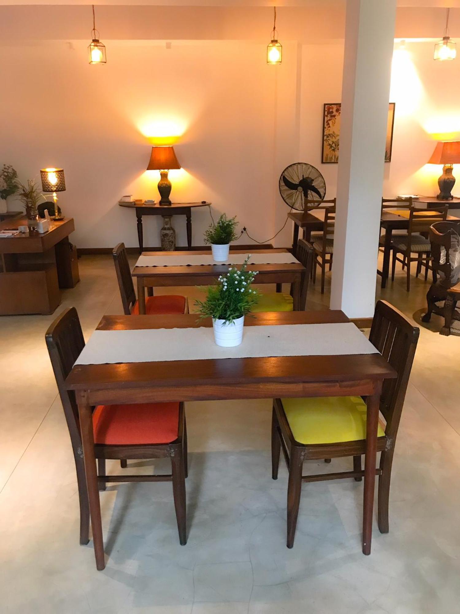 Sayura House Hotel Коломбо Екстериор снимка