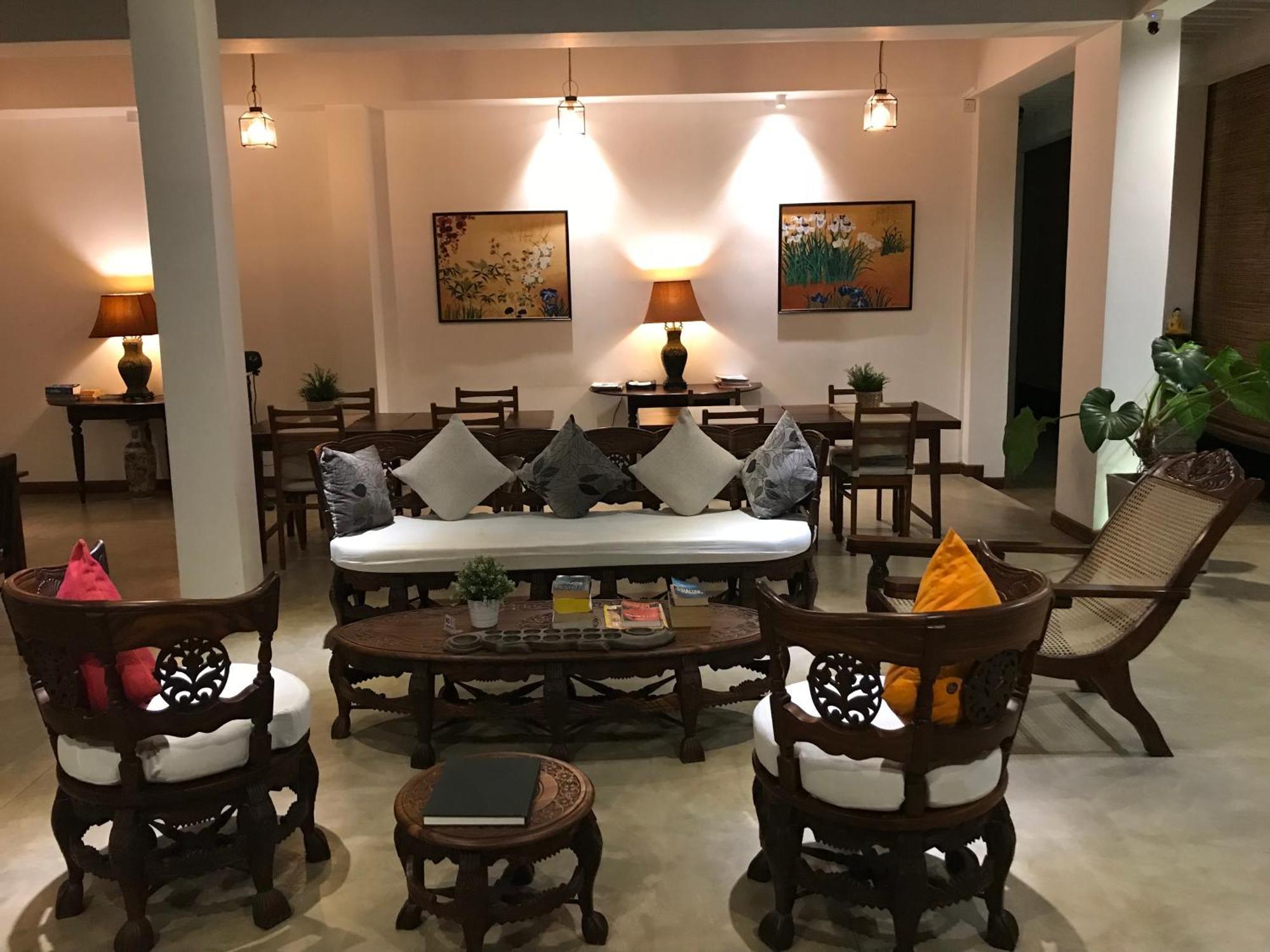 Sayura House Hotel Коломбо Екстериор снимка